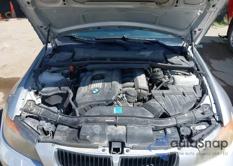 2008 BMW 328Xi z USA, uszkodzony, nr VIN WBAVC93508KZ73403